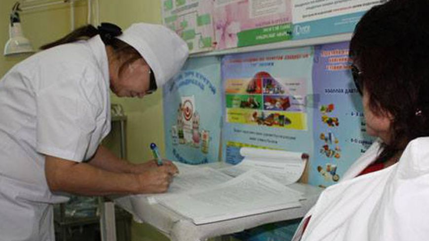 Prueba de detección de cáncer de útero. Foto: OMS/N. Lkhagvasuren