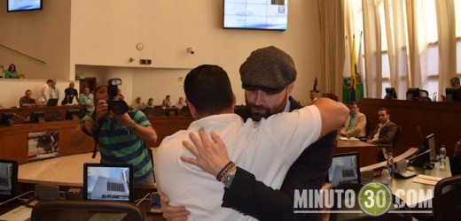 EN VIDEO: Concejales se disculpan entre ellos y ofrecen excusas a la ciudadanía