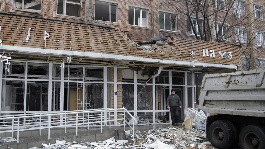 cuatro muertos al impactar un proyectil en un hospital en Donetsk
