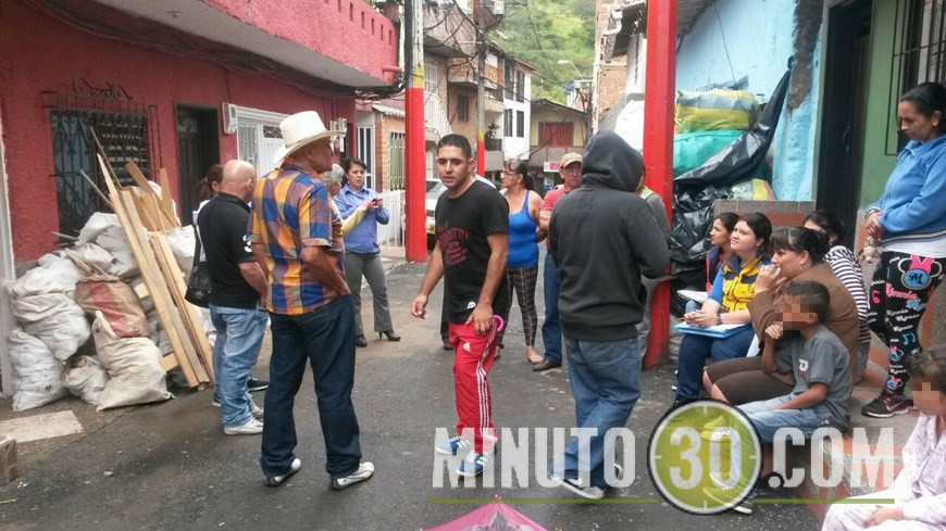 desalojo en el volador robledo (7)