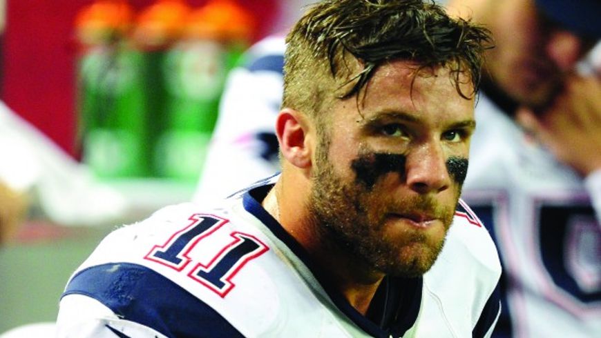 Le prohiben la entrada a los locales nocturnos de Boston por publicar una foto "hot" de un jugador de fútbol americano 6 edelman
