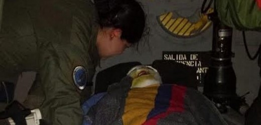 soldado evacuado por mina antipersonal