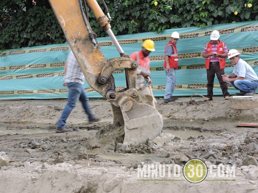 tubo de aguas negras en el poblado (20)(1)