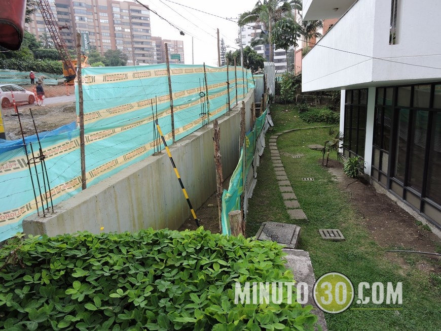 tubo de aguas negras en el poblado (9)(1)