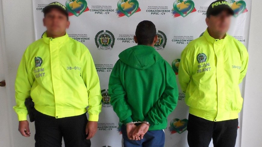 A alias 'Ferney' lo enviaron a la cárcel por abusar sexualmente de una profesora 2 Foto: Policía Antioquia