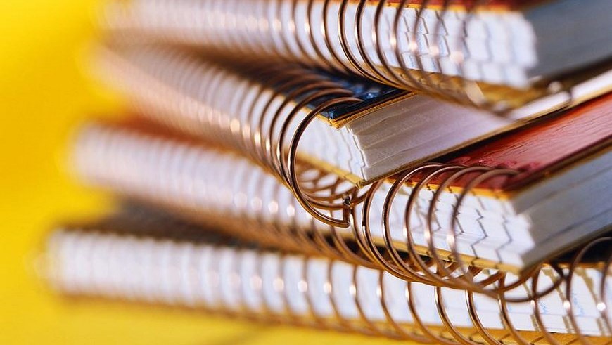 Por fijar precios "artificiales" de los cuadernos, Superindustria formula Pliego de Cargos contra 3 empresas 1 CUADERNOS