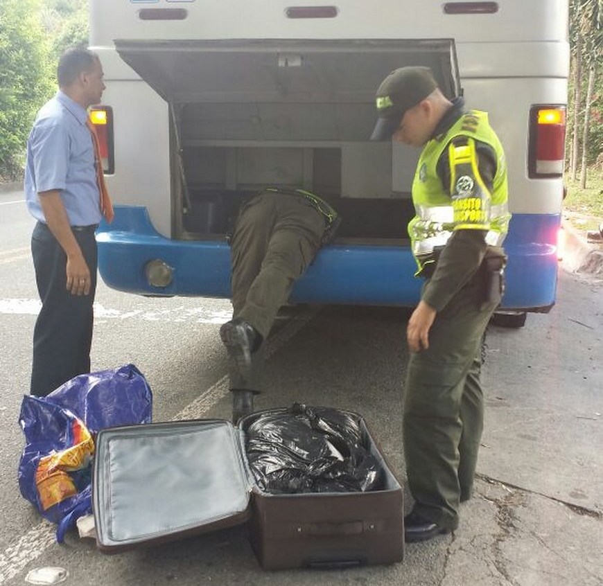 Capturado el pasajero de un bus que llevaba 75 kilos de Anfo en su equipaje 2 Foto: Policía Antioquia