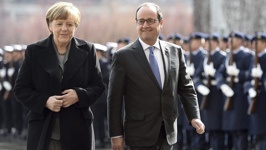 El presidente francés, François Hollande Y LA CANCILLER ANGELA MERKEL