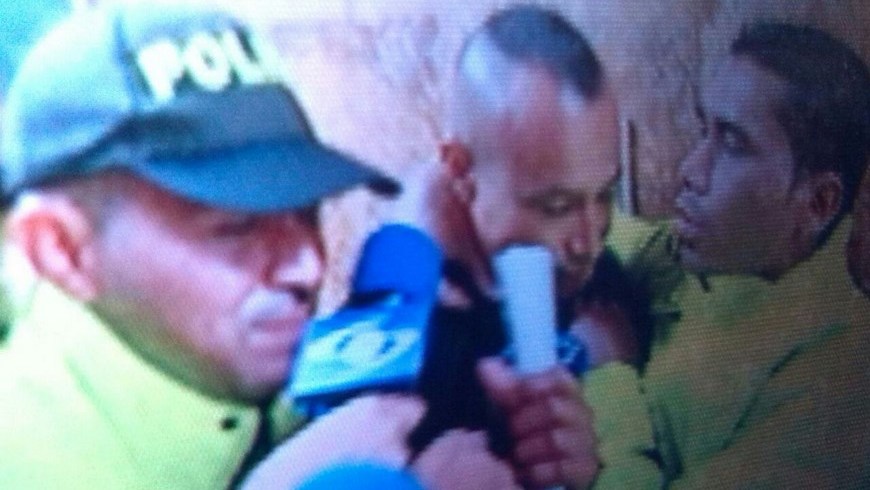 Primeras imágenes de Álvarez Yotagri después de su entrega a las autoridades 3 Llegada de José Elías Álvarez Yotagri a la sala de audiencias.