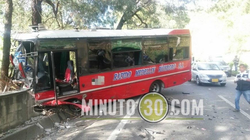 accidente curva de rodas