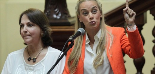 Esposas de opositores venezolanos presos Ledezma y López viajan a Panamá