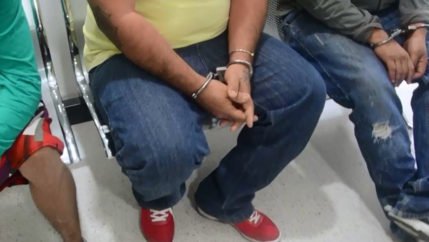En La Alpujarra avanzan las audiencias en contra de 12 presuntos 'Machacos' 7 En el momento de la captura de los presuntos miembros de 'los Machacos'. Foto: Cortesía