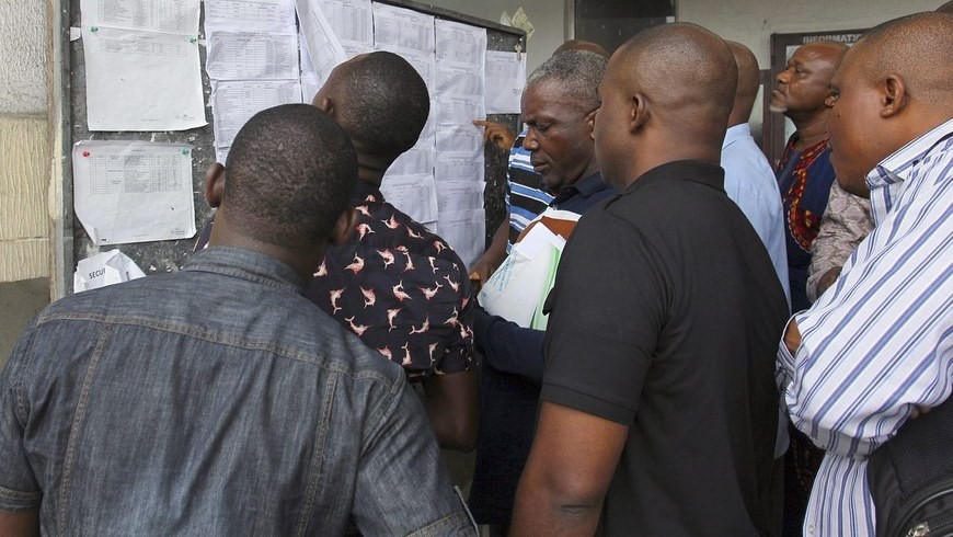 Los colegios electorales de Nigeria abrieron hoy sus puertas a las 08.00 hora local (07.00 GMT) para elegir al próximo presidente del país. EFE.