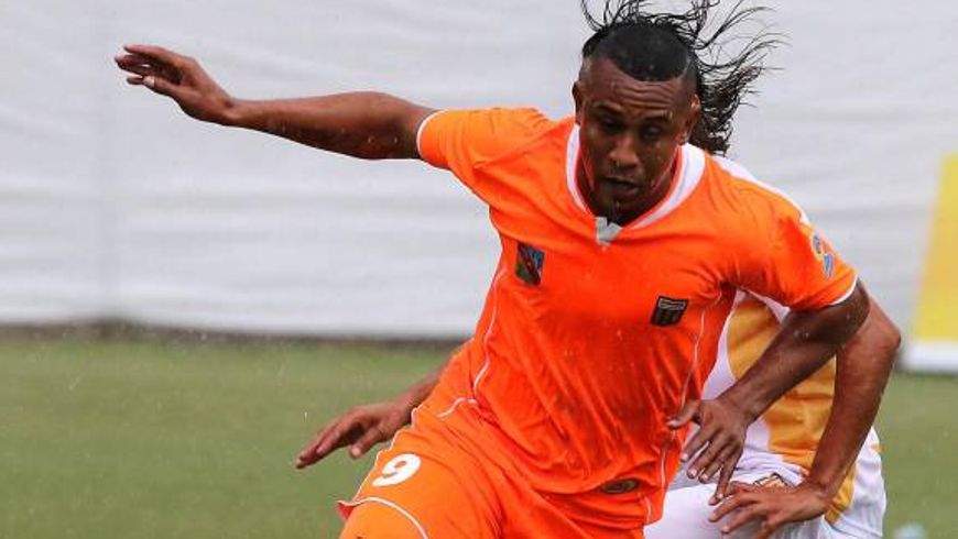 El jugador de Envigado, Angello Rodríguez, sufrió doble fractura en el maxilar inferior 3 angello rodriguez