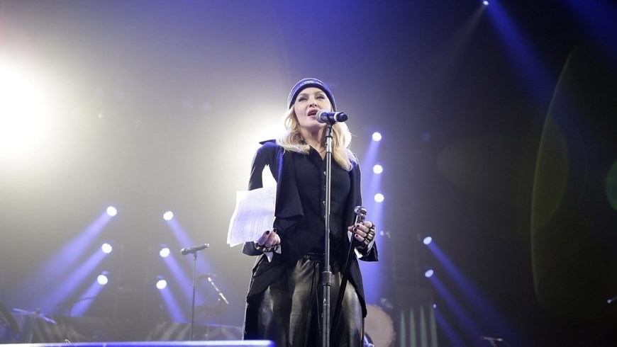 La cantante estadounidense Madonna durante un concierto de Amnistía Internacional "Bringing Human Rights Home" (Trayendo los derechos humanos a casa) en el Barclays Center en Brooklyn, Nueva York (EEUU). EFE/Archiv