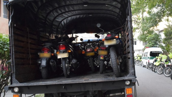 Estas son las placas de las tres motos y los tres carros recuperados por la Policía en el Valle de Aburrá 2 motos recuperadas 2
