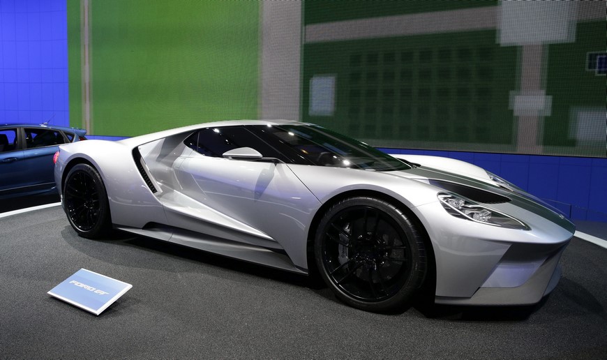 Vista del 2017 Ford GT durante el Salón del Automóvil de Nueva York, Estados Unidos. El Salón del Automóvil de Nueva York se celebra del 3 al 12 de abril. EFE