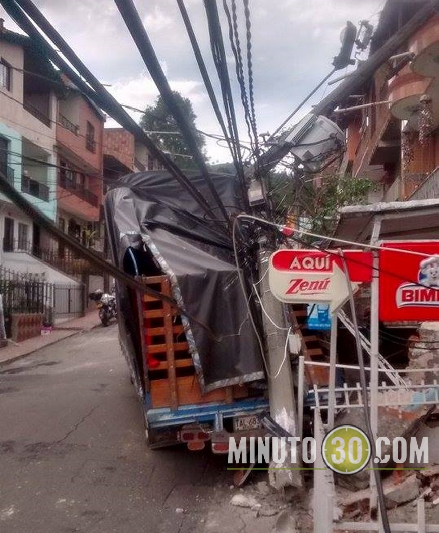 ACCIDENTE EN PEDREGAL (2)