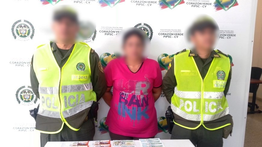 Capturadas dos mujeres en Cisneros por aprovechamiento ilícito de rentas municipales 2 Cortesía Policía Nacional