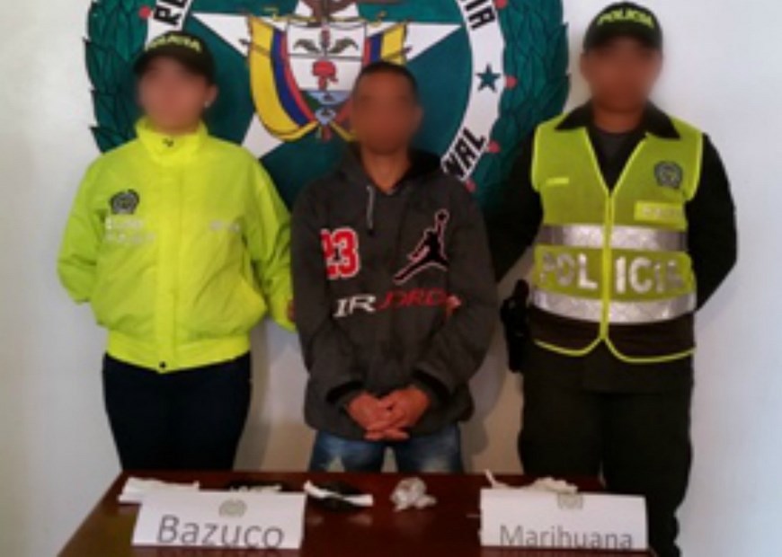 Durante un allanamiento fue capturado un expendedor de 'vicio' en Armenia 2 Foto: Policía Antioquia.