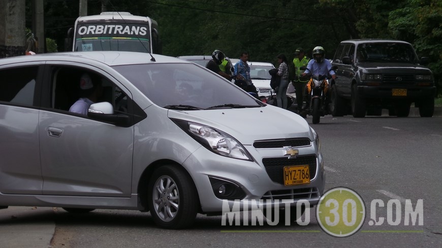 CHOQUE EN EL POBLADO (2)