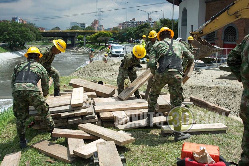 puente militar la macarena