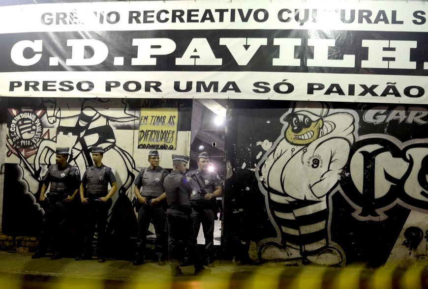 MATAN A TIROS A 8 INTEGRANTES DE UN GRUPO ULTAR DEL CORINTHIANS BRASILEÑO