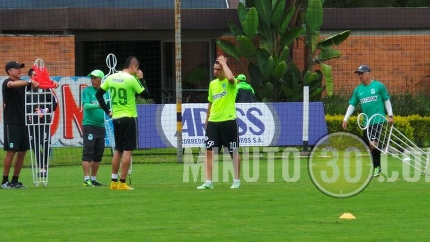 Juan Carlos Osorio considera que se vienen tres partidos para refrendar la clasificación 3 JC Osorio entrenamiento Nacional Copiar