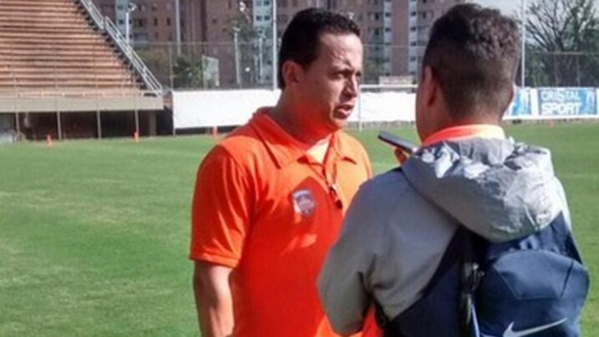 El DT de Envigado, Juan Carlos Sánchez, sería uno de los candidatos para dirigir al Once Caldas 1 Juan Carlos S%C3%A1nchez portada