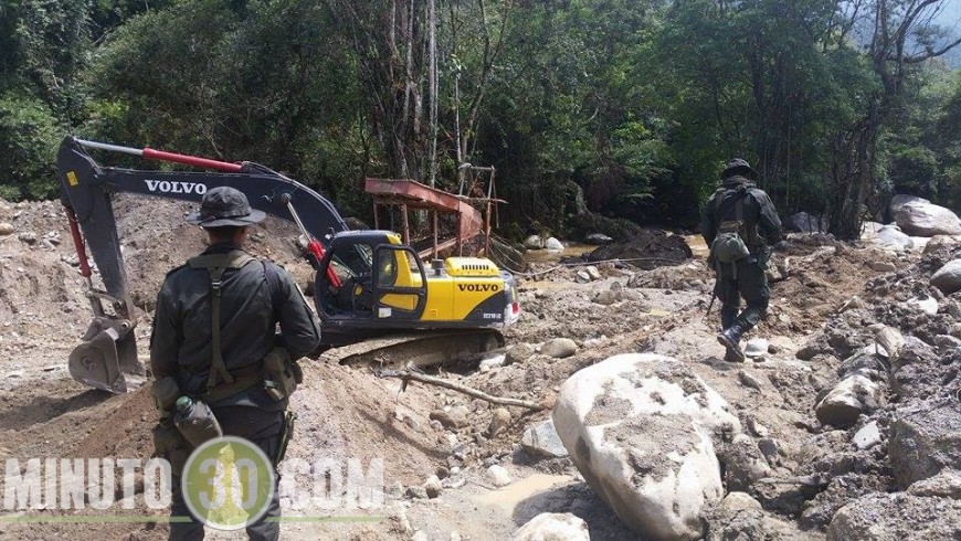 EN FOTOS: Fueron capturados por extraer oro sin permiso en Santa Rosa 3 Foto: Cortesía