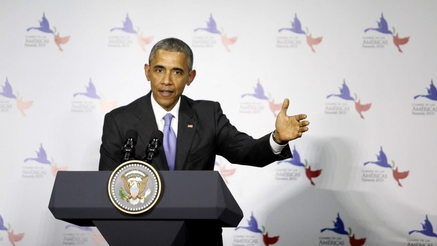 El presidente de Estados Unidos, Barack Obama, habla en una conferencia de prensa hoy, sábado 11 de abril de 2015, durante la VII Cumbre de jefes de Estado y de Gobierno de las Américas que se celebra en la Ciudad de Panamá. EFE