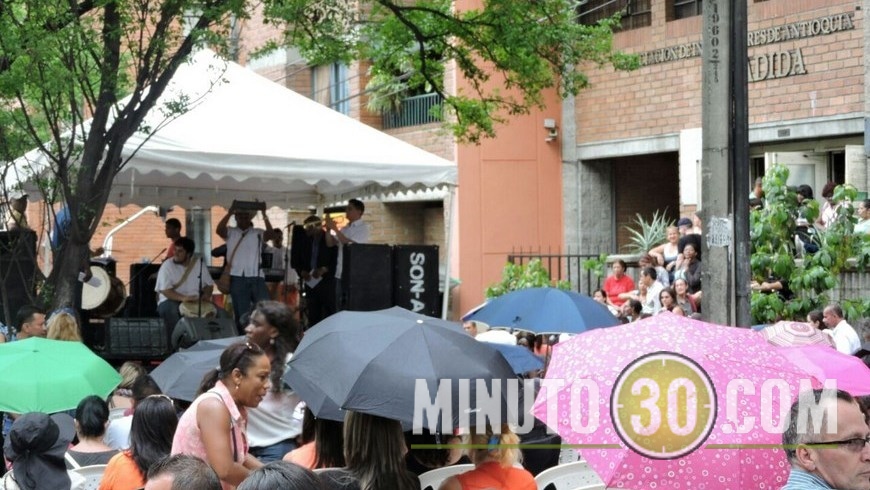 PLANTÓN DE MAESTROS (4)