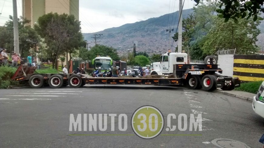 TRANCÓN POR TRACTOCAMIÓN