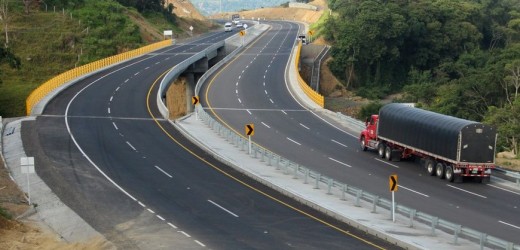Empresas de cinco países se postulan para construir autopista en el país