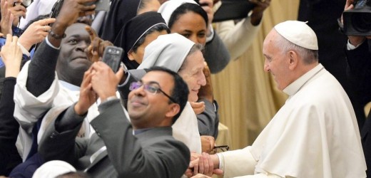 El Papa convocará esta tarde el Jubileo Extraordinario de la Misericordia