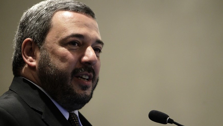 El presidente del banco Central de Uruguay, Mario Bergara, habla durante la conferencia "La credibilidad del Banco Central ante los desafíos actuales" hoy, martes 5 de mayo de 2015, en Montevideo (Uruguay). EFE