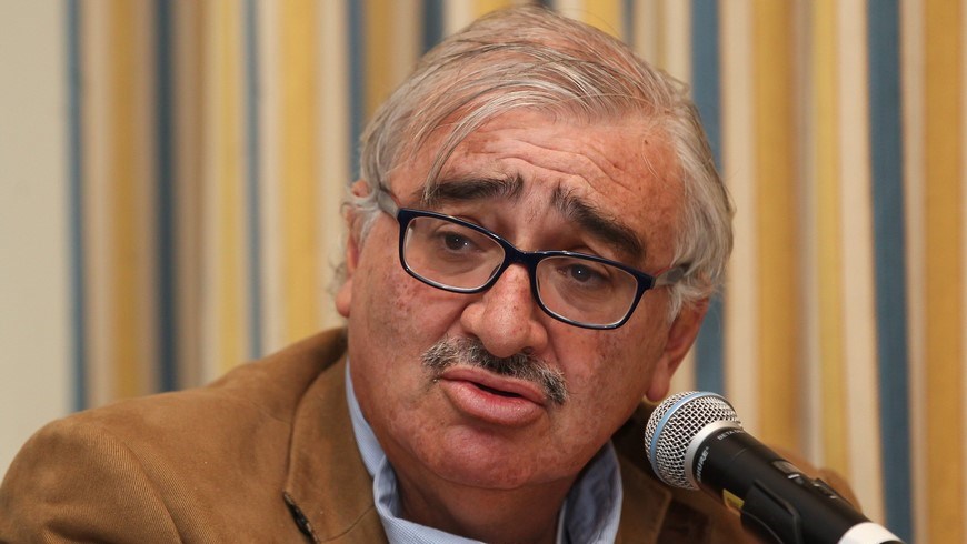 El director ejecutivo de la entidad público-privada Invest in Bogotá, Juan Gabriel Pérez (i), y el subsecretario de Desarrollo Económico de Bogotá , Hernán Ceballos (d), ofrecen una rueda de prensa hoy, miércoles 13 de mayo de 2015, en Ciudad de México (México). Una comitiva de empresarios y funcionarios de Bogotá se reúne estos días en México con entidades y empresarios para estrechar lazos y en busca de mayor inversión hacia la capital colombiana, que en los últimos ocho años ha recibido 430 millones de dólares de firmas mexicanas. EFE