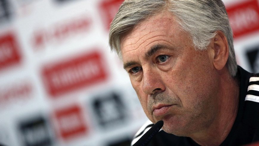 El técnico del Real Madrid, Carlo Ancelotti, durante la rueda de prensa que ofreció tras el entrenamiento que la plantilla madridista ha realizado esta mañana en Valdebebas, de cara a preparar el partido de Liga que disputarán mañana en el Santiago Bernabéu ante el Valencia. EFE