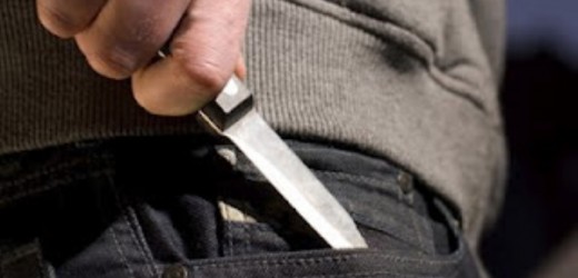 En medio de un asalto, ladrón se propinó él mismo una herida mortal