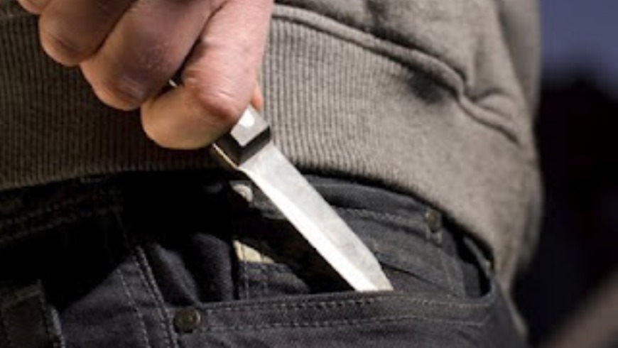 Atracó con cuchillo a un ciudadano en La Candelaria y la policía lo capturó minutos después 1 Cuchillo APP