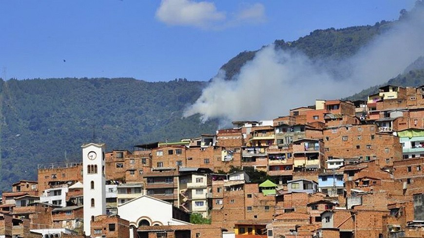 Incendio en Santa Elena. Foto: Cortesía.