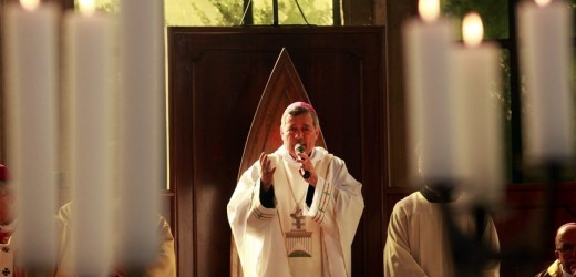 Obispos chilenos admiten que crisis de confianza alcanza también a la Iglesia