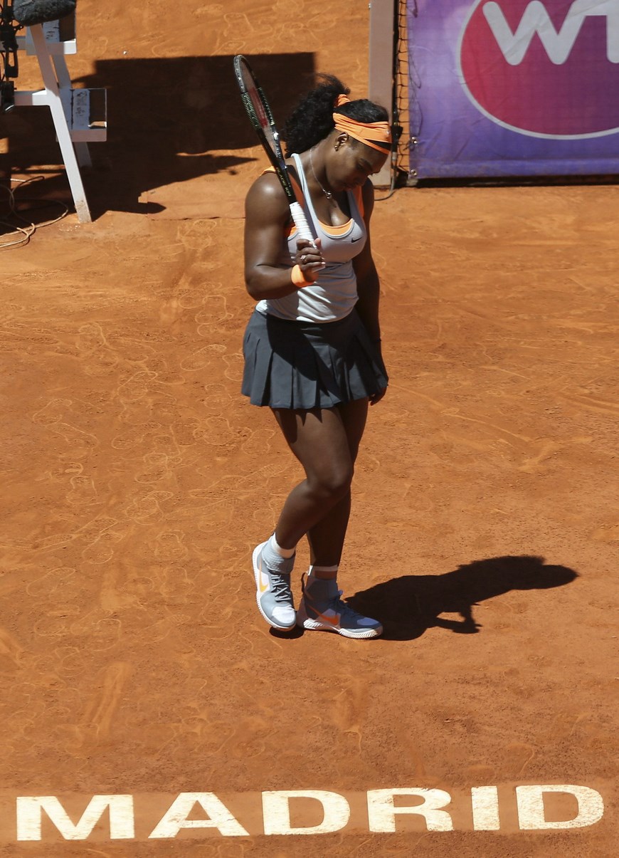 EN FOTOS: Serena Williams vence las dudas en el duelo de números uno 3 La estadounidense Serena Williams durante el partido de la tercera ronda del torneo de tenis de Madrid que disputa frente a la bielorrusa Victoria Azarenka, hoy en la Caja Mágica. EFE/Chema Moya