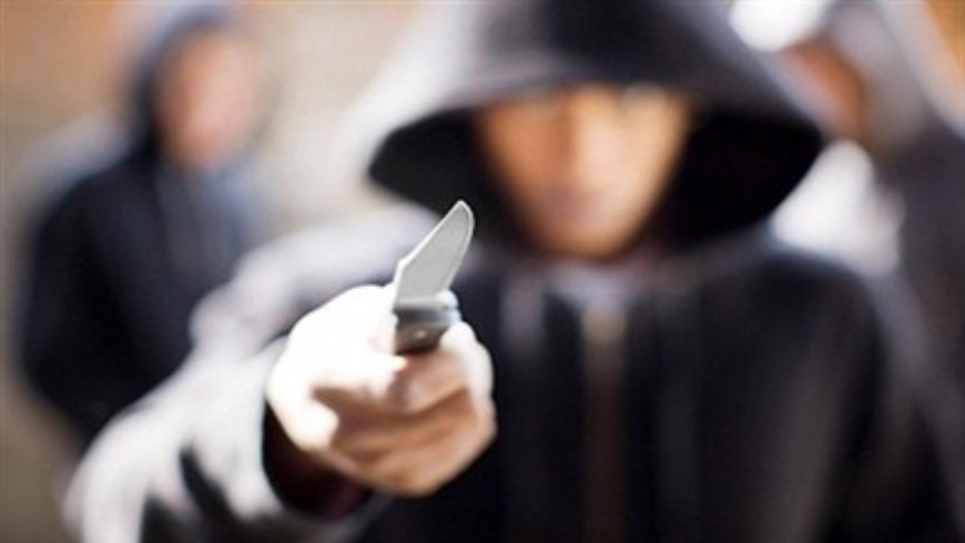 Atacó con un cuchillo a su vecina en el barrio Enciso 1 cuchillo APP