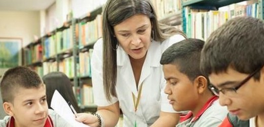 Hoy inició la convocatoria para 300 becas de maestría