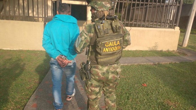 VIDEO: Cayeron los presuntos responsables de secuestrar y abusar de una niña de 10 años en Yarumal 2 Cayeron los presuntos responsables de secuestrar y abusar de una niña de 10 años en Yarumal