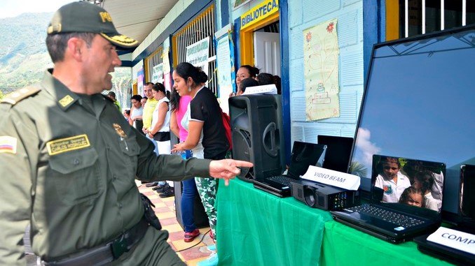 VIDEO Y FOTOS: La Policía recuperó computadores que fueron hurtados de una escuela de Pueblorrico 2 Computadores recuperados por la Policía.