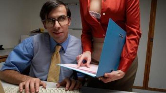 ¿Sabías qué los senos “unen” a las parejas? ¡A cuidarlos mucho!