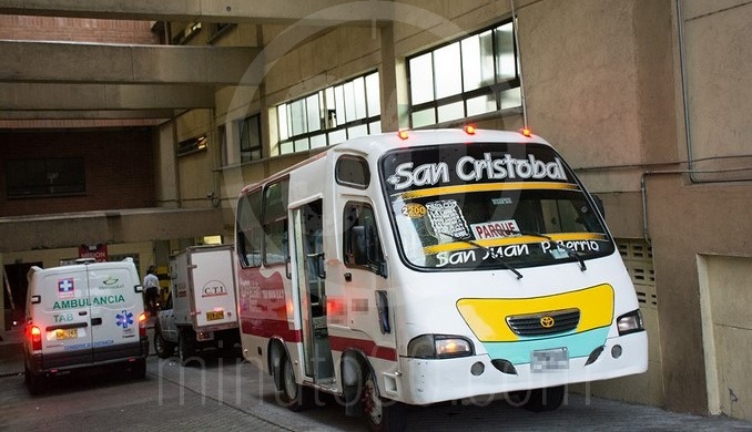FOTOS Y VIDEO: Menor de edad fue asesinado en una buseta de San Cristóbal 3 homicidio bus 2