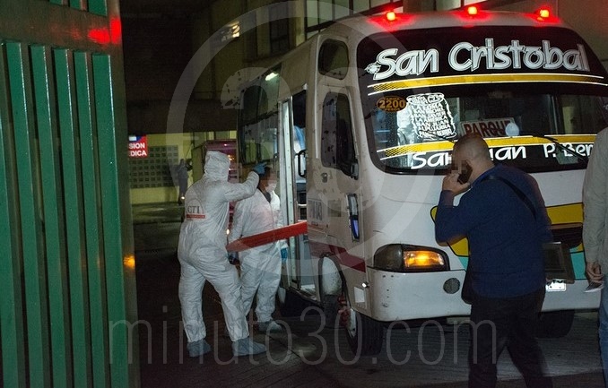 FOTOS Y VIDEO: Menor de edad fue asesinado en una buseta de San Cristóbal 8 homicidio bus 7